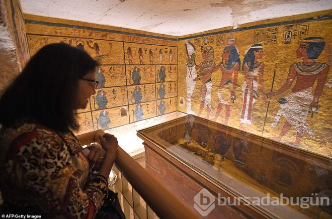Firavun tutankhamun'un, mumyalanmış yüzü ve ayakları ilk kez görüntülendi