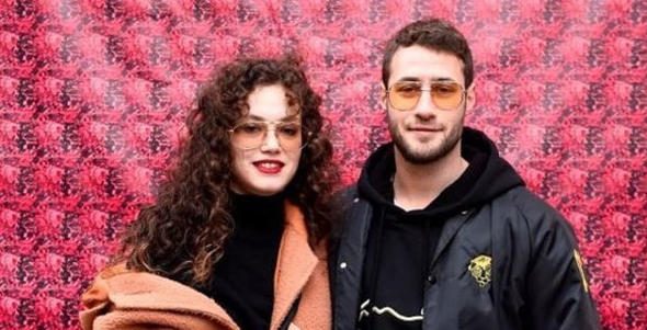Büyük aşk bitti mi? Kafaları karıştıran hamle!
