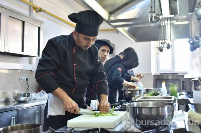 Osmanlı saray mutfağını günümüze taşıyorlar
