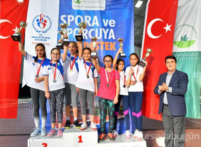 Genç Raketler Şampiyonluk İçin Ter Döktü
