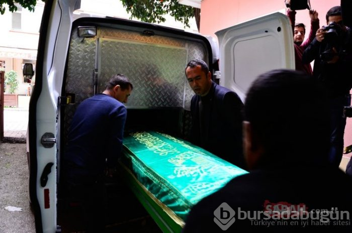 Boğulan gencin cenazesi aileyi birbirine düşürdü
