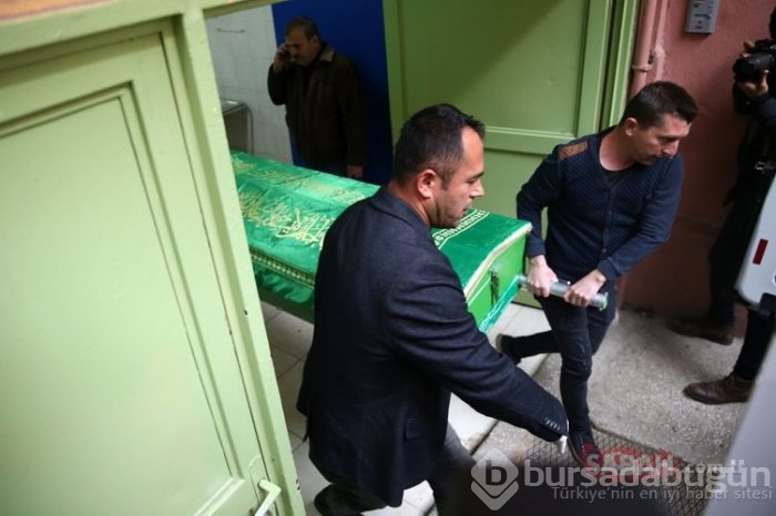 Boğulan gencin cenazesi aileyi birbirine düşürdü
