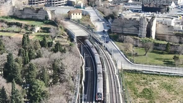 Halkalı-Gebze banliyö hattı bugün açılıyor
