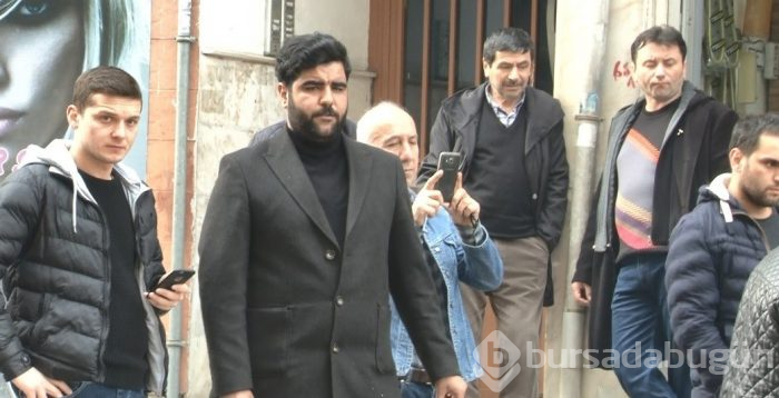 Takla atan otomobilden burnu bile kanamadan kurtuldu
