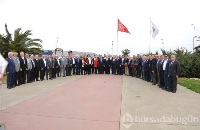 Zihni Şahin'den Büyükşehir Meclisine veda
