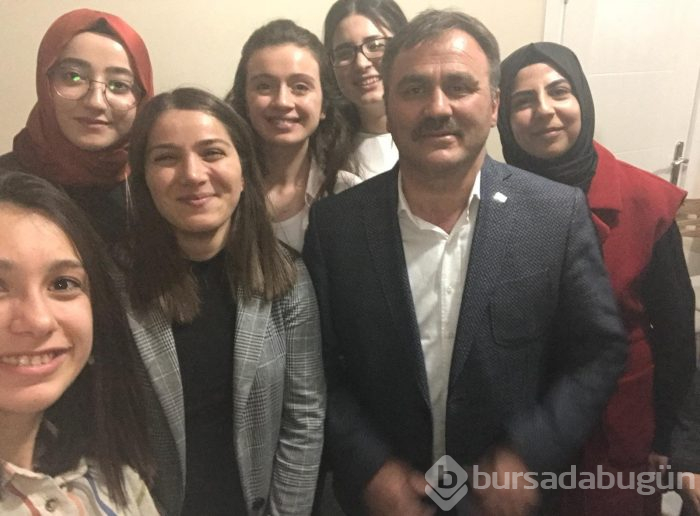 Başkan Çimen, öğrencilerin talebini geri çevirmedi
