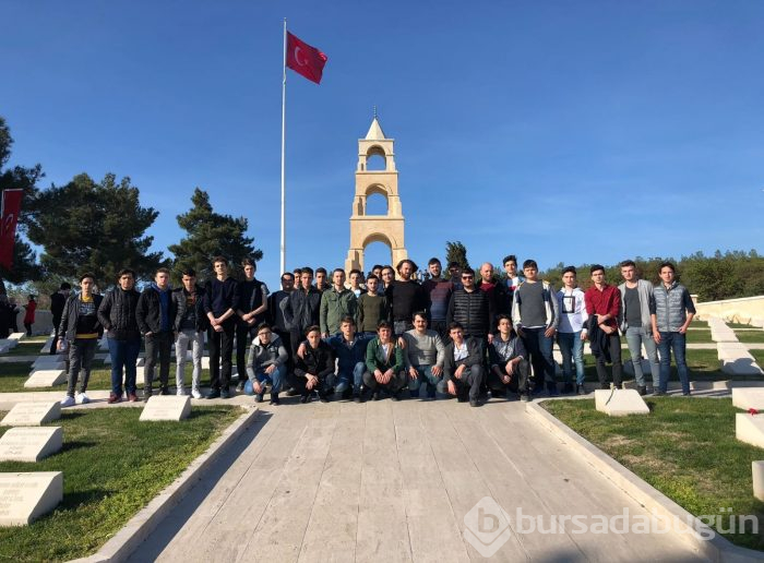 TÜVGA Gençleri Çanakkale'ye götürdü
