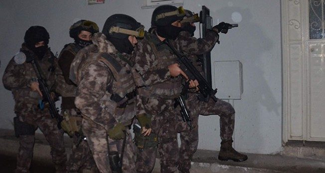 Bursa'da DEAŞ ve PKK'ya operasyon
