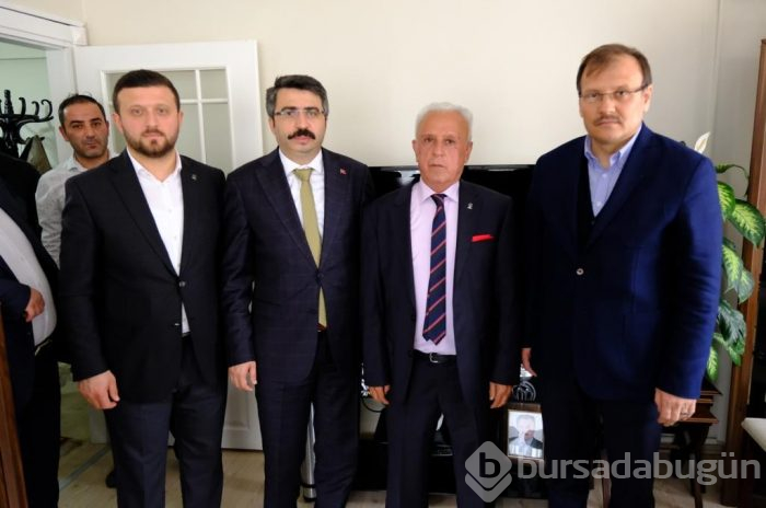 CHP'nin HDP ile gizli ittifakına tepki gösterip 50 yıllık partisinden istifa etti
