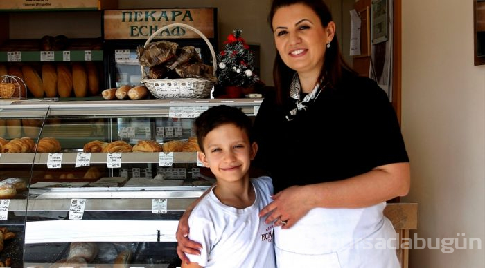 Küçük börek ustası, aile geleneğini sürdürmek istiyor
