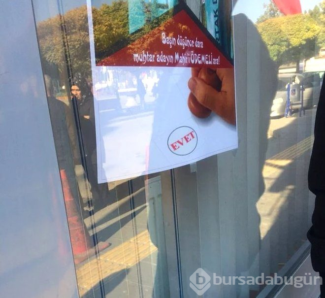 Muhtar adayı sloganıyla güldürdü: bana verene ben de veririm!