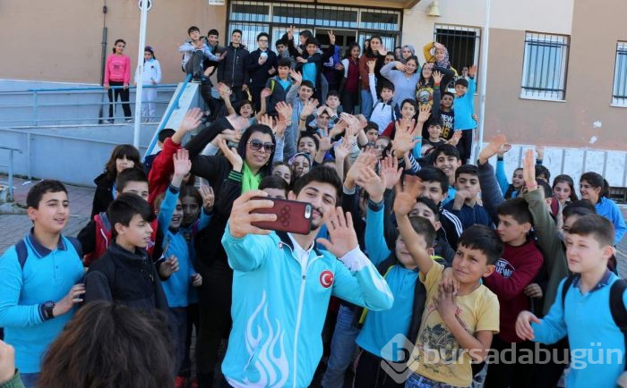 Dünya ve Avrupa şampiyonu Kamal'dan vefa örneği
