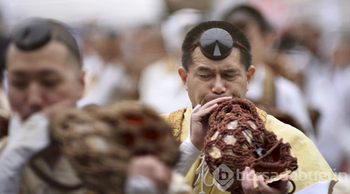 Japonya'da geleneksel ateş üzerinde yürüme festivali
