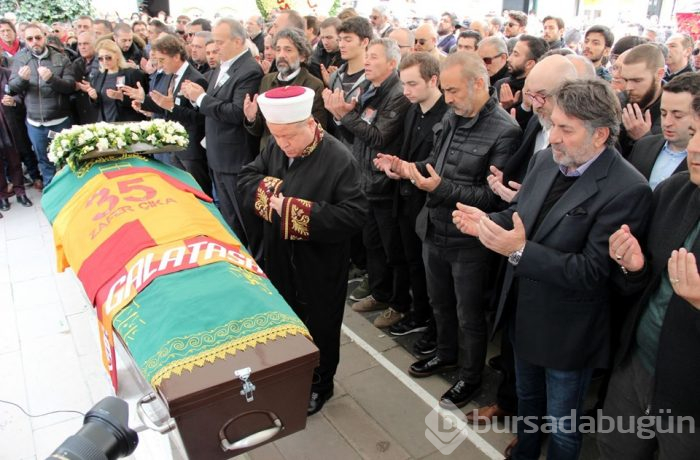 Demet Akbağ'ın eşi Zafer Çika son yolculuğuna uğurlandı (Dostları yalnız bırakmadı)