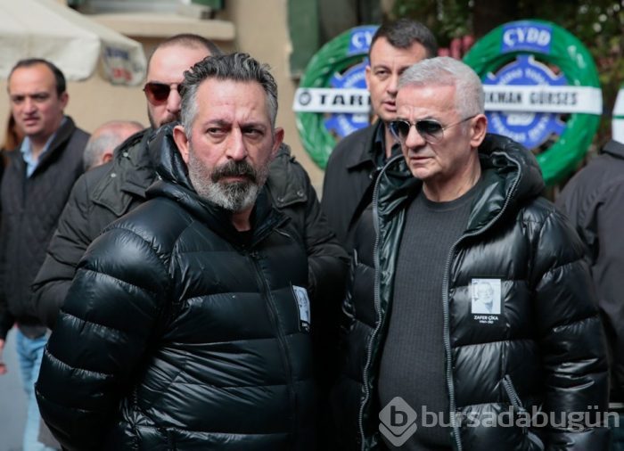 Demet Akbağ'ın eşi Zafer Çika son yolculuğuna uğurlandı (Dostları yalnız bırakmadı)