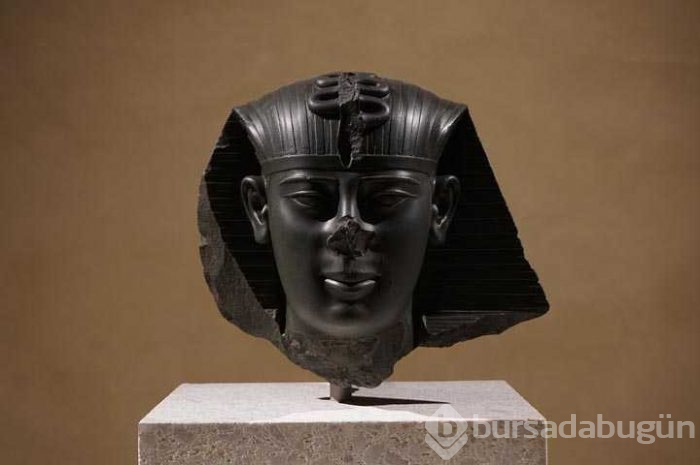 Antik Mısır heykellerinin burunlarının neden kırık olduğu ortaya çıktı
