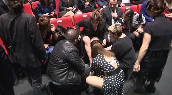 Galada talihsiz kaza: Merdivenlerden düştü