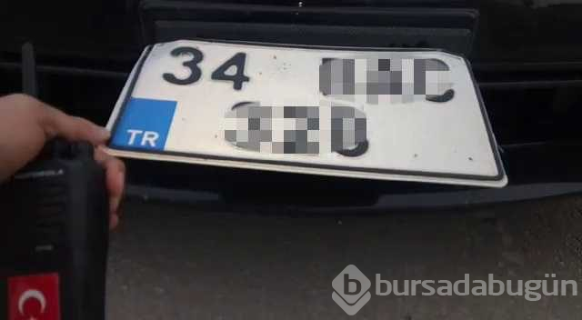 'Oynar plaka' takılı araç sahibine ceza
