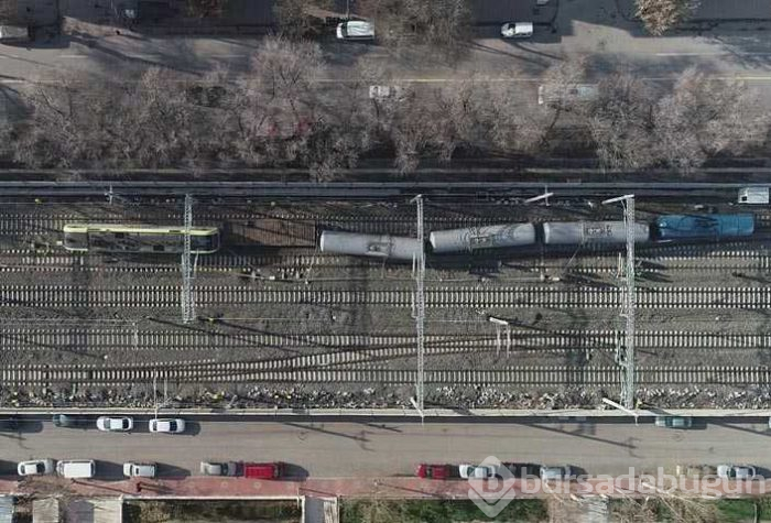 Ankara'da akaryakıt yüklü tren raydan çıktı
