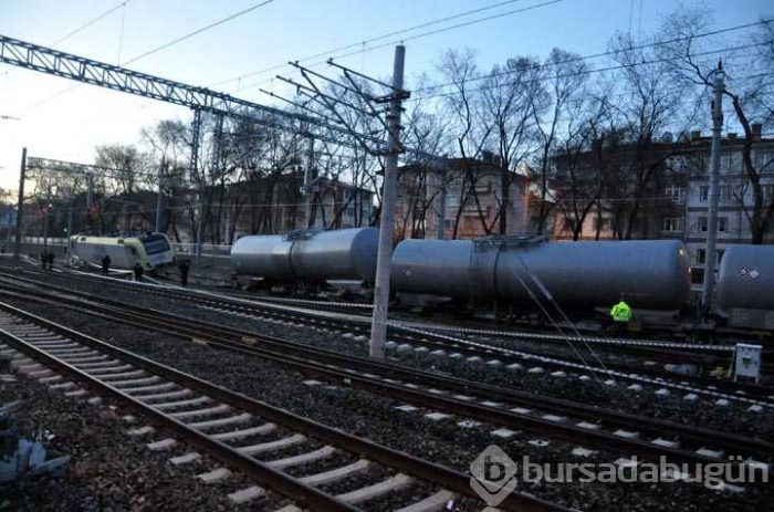 Ankara'da akaryakıt yüklü tren raydan çıktı

