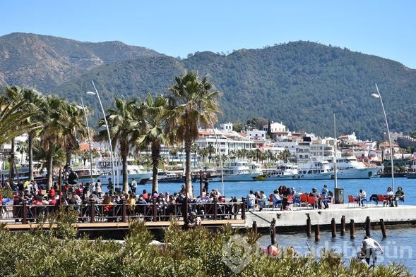 Marmaris'te mart güneşi keyfi
