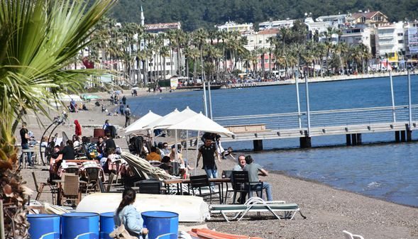 Marmaris'te mart güneşi keyfi

