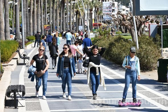 Marmaris'te mart güneşi keyfi
