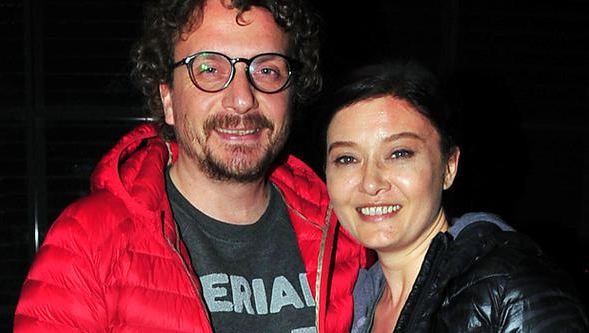 Nurgül Yeşilçay oğlundan evlilik onayı aldı!
