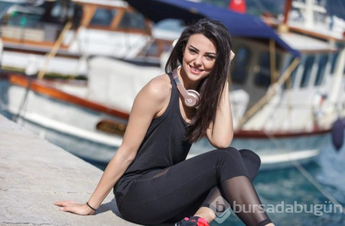 Tuvana Türkay yazar oluyor
