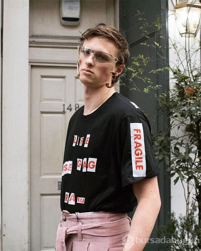 Londra Moda Haftası'nda böyle 'trol'ledi