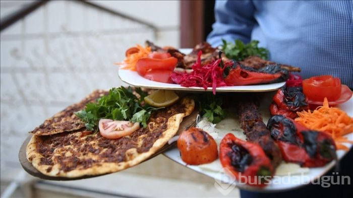 Mezopotamya yemekleri turistler için pişirilecek