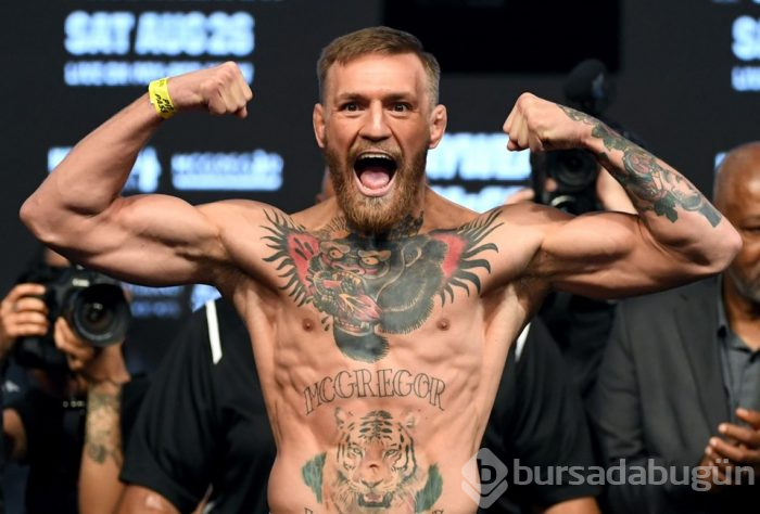 Elif Aksu ile Conor McGregor aşk mı yaşıyor?