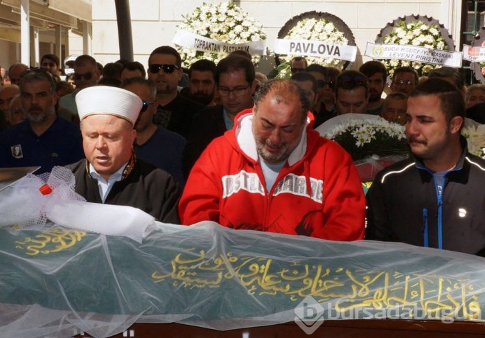 Öykü'nün donörü Nazlı'ya hüzünlü veda