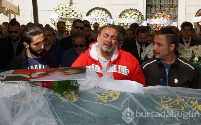 Öykü'nün donörü Nazlı'ya hüzünlü veda