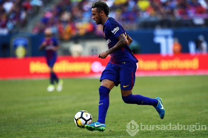 Neymar ile Demi Lovato birlikte mi?