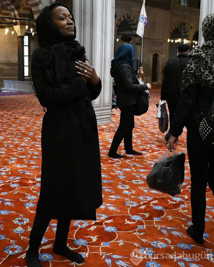 ABD'li sanatçı Della Miles, İstanbul'da Müslüman oldu (İşte ilk sözleri)

