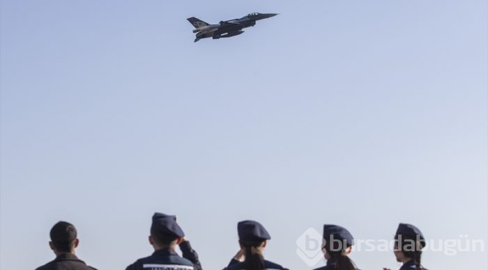 SOLOTÜRK Çanakkale'de nefes kesti
