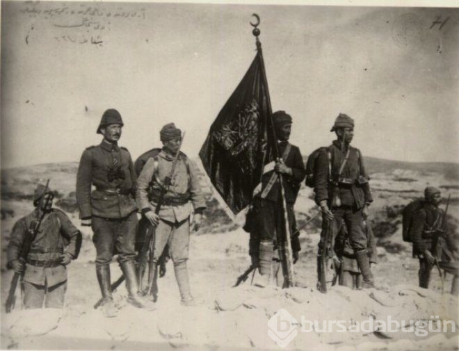 Savaşa katılmak İçin erkek kılığına girdi, ordunun cephanesini montunda sakladı!
