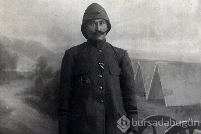 Savaşa katılmak İçin erkek kılığına girdi, ordunun cephanesini montunda sakladı!
