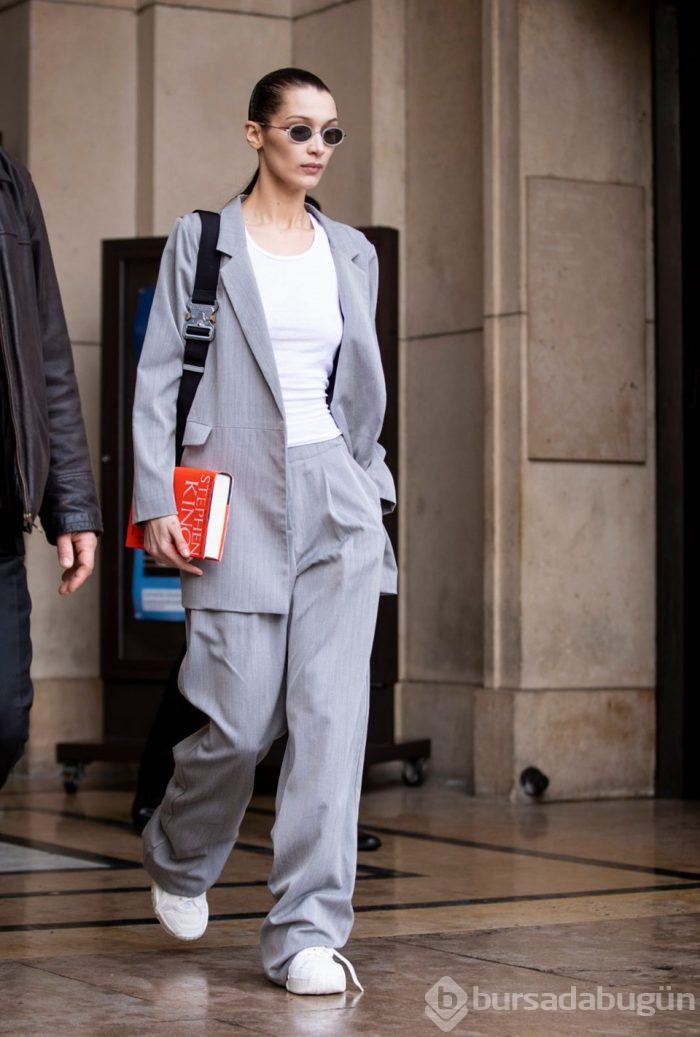 Gigi ve Bella Hadid kardeşlerin kitap sevgisi