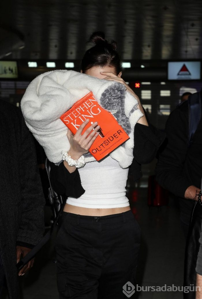 Gigi ve Bella Hadid kardeşlerin kitap sevgisi