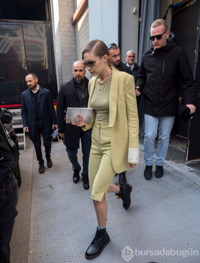 Gigi ve Bella Hadid kardeşlerin kitap sevgisi