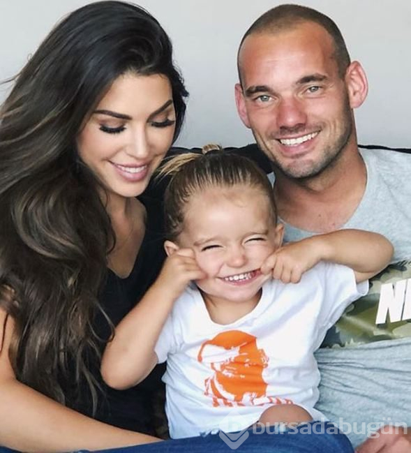 Wesley Sneijder ve eşi Yolanthe Cabau, ayrılık kararını rafa kaldırdı: Öfke kontrolü tedavisi görecek
