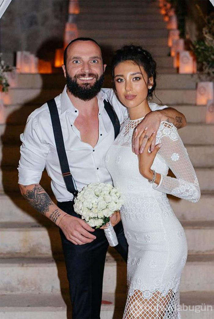 Kim der Özlem Ada Şahin 6 aylık hamile!
