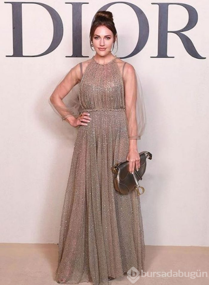 Meryem Uzerli, Dior'un defilesine katılım için 150 bin doları cebe indirdi
