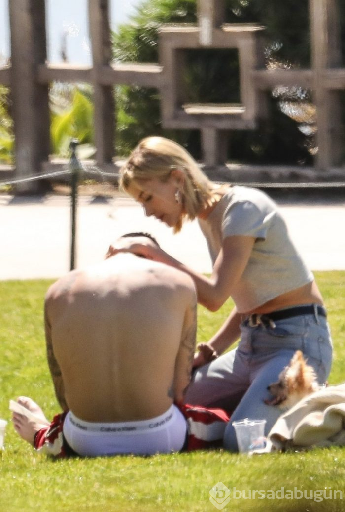 Depresyondaki Justin Beiber'a eşi Hailey Baldwin'den teselli