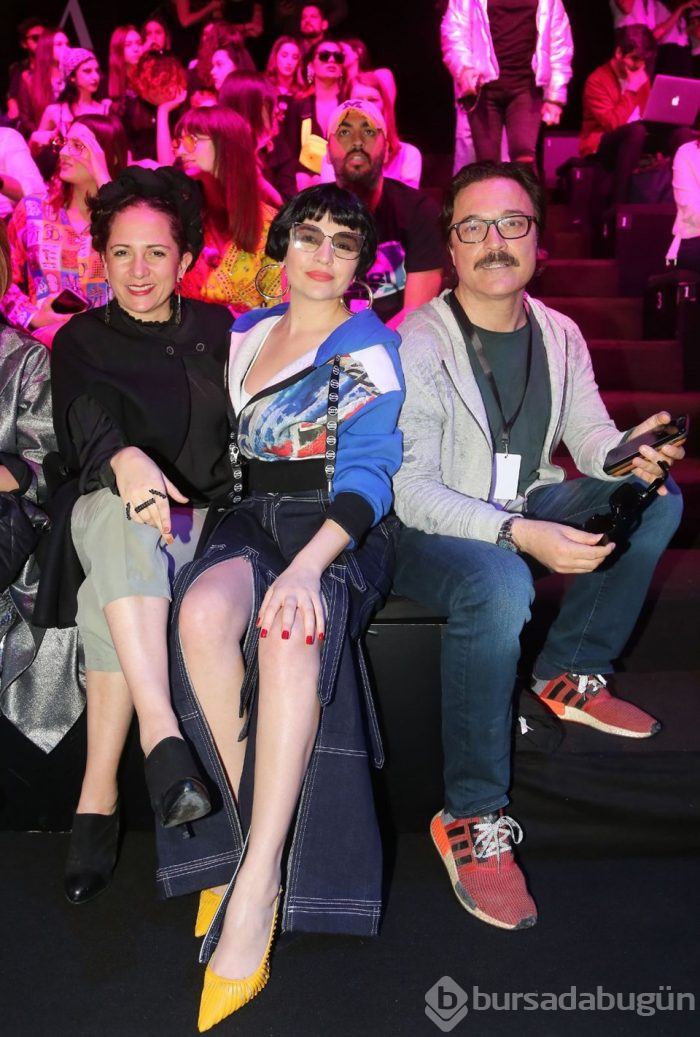 13. Mercedes-Benz Fashion Week İstanbul başladı (Ünlü isimler akın etti)