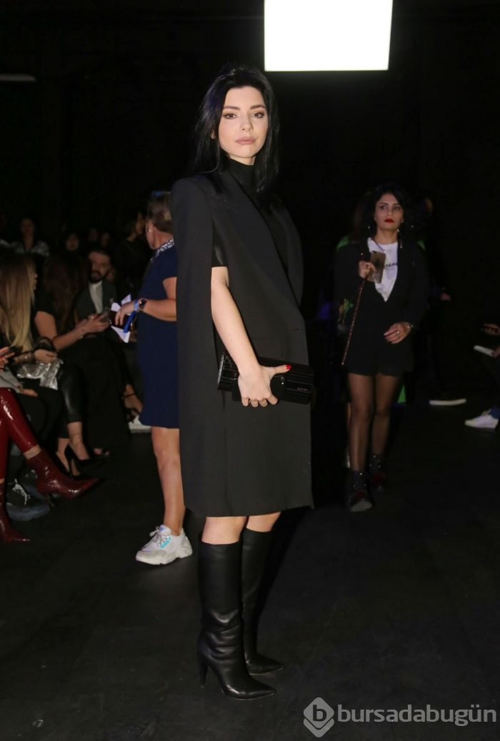 13. Mercedes-Benz Fashion Week İstanbul başladı (Ünlü isimler akın etti)
