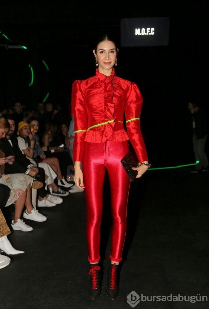 13. Mercedes-Benz Fashion Week İstanbul başladı (Ünlü isimler akın etti)