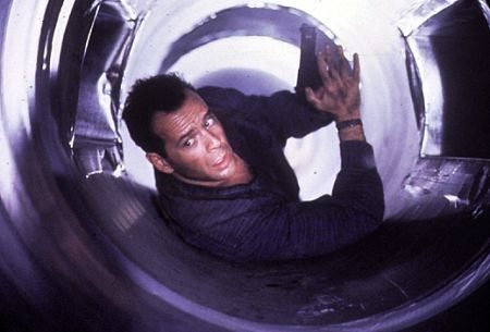 64. yaşına özel unutulmaz Bruce Willis filmleri